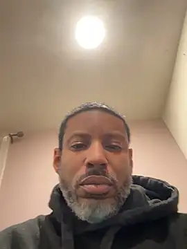 Snapshot of SlightEvidence chatting on 8, 1, 2025 SlightEvidence online show from 8, 1, 2025