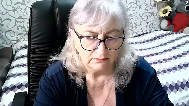 LolkaAlyss online show from 10, 3, 2025