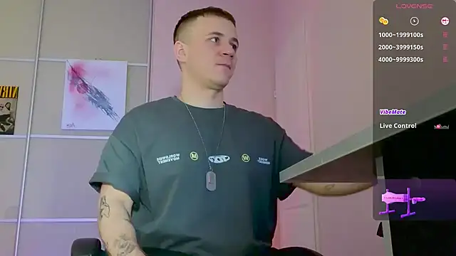 Snapshot of Ethan_and_mike chatting on 6, 11, 2025 Ethan and mike online show from 6, 11, 2025