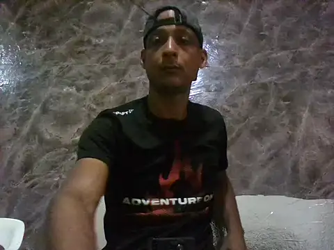 Snapshot of domigoodguy chatting on 13, 10, 2025 domigoodguy online show from 13, 10, 2025