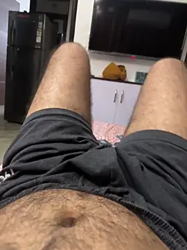 Snapshot of InchingIdeology chatting on 28, 9, 2025 InchingIdeology online show from 28, 9, 2025