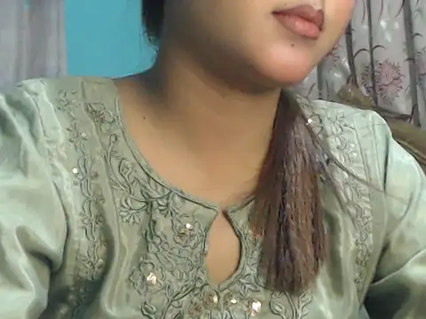 Snapshot of NancyRuvi chatting on 31, 10, 2025 NancyRuvi online show from 31, 10, 2025