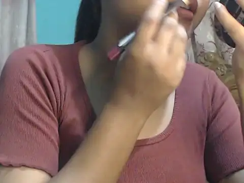 Snapshot of NancyRuvi chatting on 6, 11, 2025 NancyRuvi online show from 6, 11, 2025