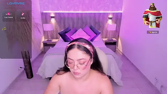 emmy walker online show from 23, 10, 2025