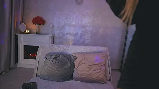 Michelle90u online show from 11, 3, 2026