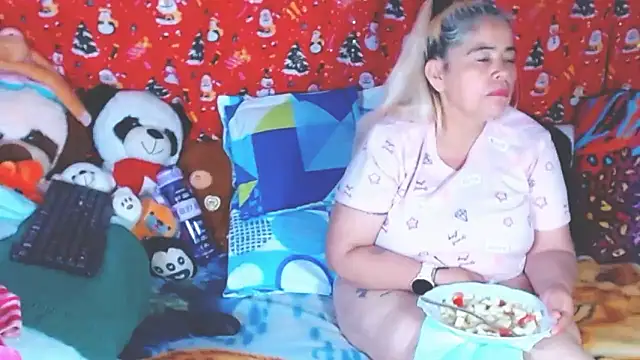 estrellita fugaz16x online show from 15, 1, 2026