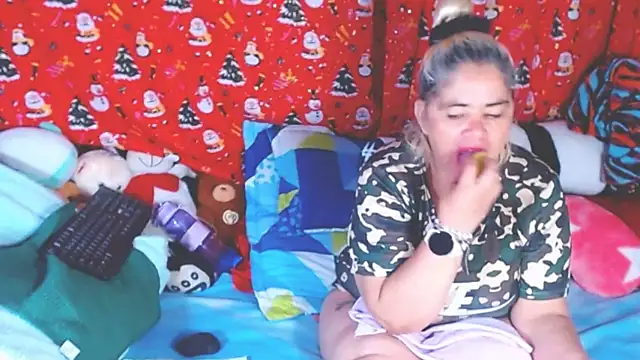 estrellita fugaz16x online show from 9, 2, 2026