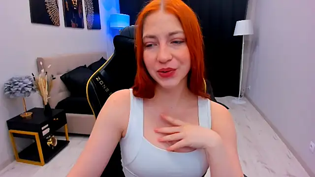 Snapshot of _FireInMySoul_ chatting on 4, 12, 2025 FireInMySoul online show from 4, 12, 2025