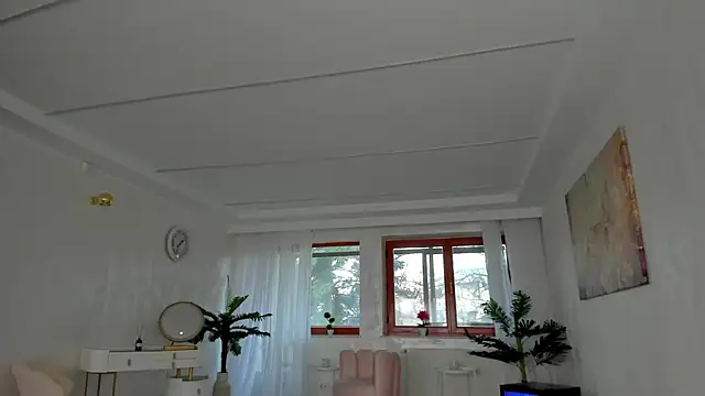 TiffanyHouston  online show from 12, 12, 2024