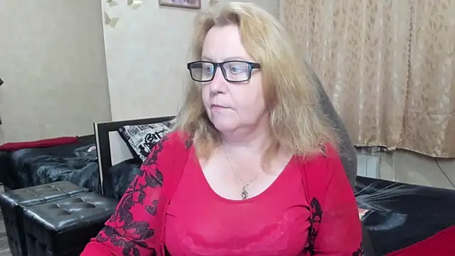 Snapshot of Frau_Marta chatting on 29, 11, 2025 Frau Marta online show from 29, 11, 2025