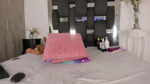 tanyyaa online show from 5, 3, 2025