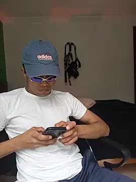 pinedasex777 online show from 5, 11, 2025