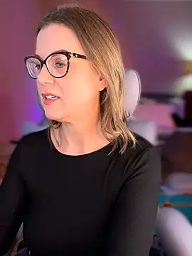 MaiseKnox online show from 18, 2, 2026