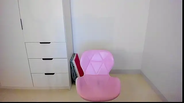 MiaStripDance online show from 6, 2, 2026