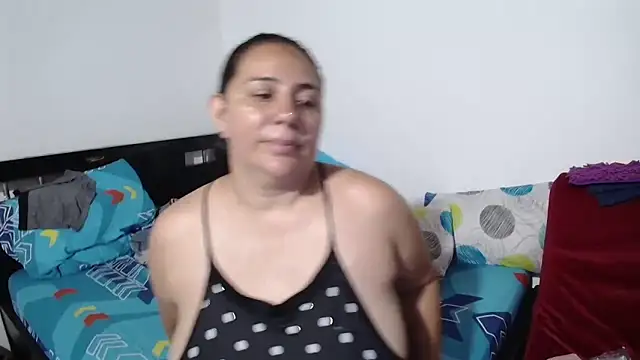 Snapshot of sexxy_ticki chatting on 5, 2, 2025 sexxy ticki online show from 5, 2, 2025