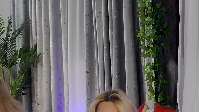 IsabelleEthan online show from 5, 11, 2025