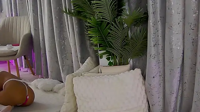 Snapshot of IsabelleEthan chatting on 9, 3, 2026 IsabelleEthan online show from 9, 3, 2026