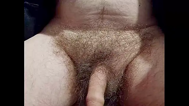 hairyuncut00 online show from 6, 12, 2024