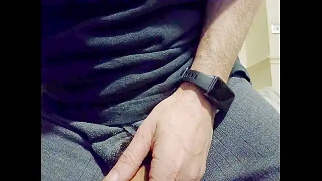 Snapshot of hairyuncut00 chatting on 24, 11, 2025 hairyuncut00 online show from 24, 11, 2025