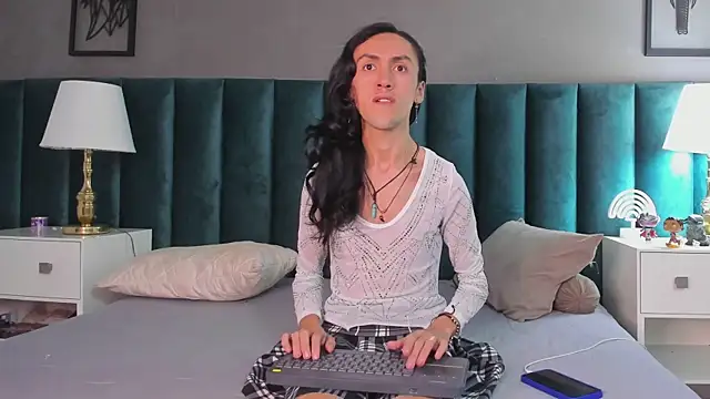 Karol fenixx online show from 17, 2, 2025