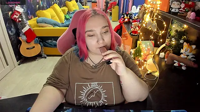 Softie Sofy online show from 5, 1, 2025
