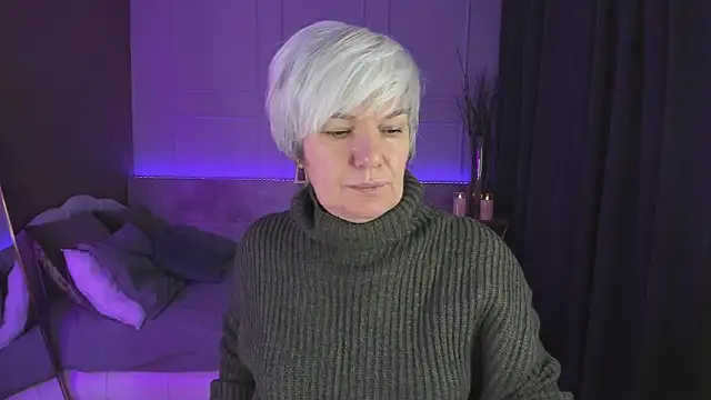 Snapshot of CarmenSoft chatting on 4, 12, 2024 CarmenSoft online show from 4, 12, 2024