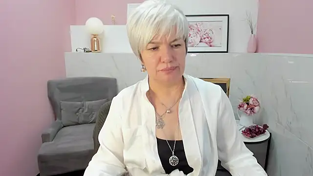 Snapshot of CarmenSoft chatting on 16, 12, 2024 CarmenSoft online show from 16, 12, 2024