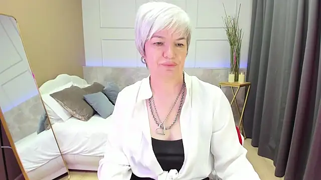 Snapshot of CarmenSoft chatting on 12, 2, 2025 CarmenSoft online show from 12, 2, 2025