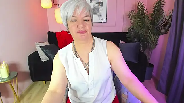 Snapshot of CarmenSoft chatting on 13, 2, 2025 CarmenSoft online show from 13, 2, 2025