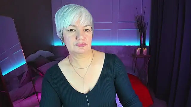 Snapshot of CarmenSoft chatting on 17, 2, 2025 CarmenSoft online show from 17, 2, 2025