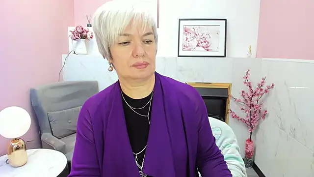Snapshot of CarmenSoft chatting on 21, 9, 2025 CarmenSoft online show from 21, 9, 2025