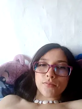 Snapshot of Perladulce chatting on 28, 3, 2026 Perladulce online show from 28, 3, 2026