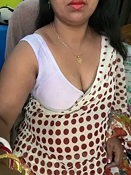 Snapshot of Anushka_21 chatting on 12, 11, 2025 Anushka 21 online show from 12, 11, 2025