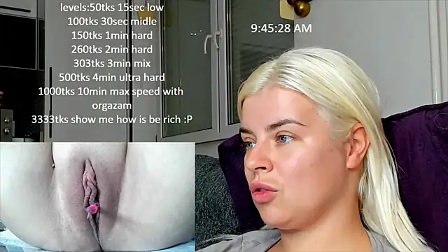 Snapshot of queenofthenighttt chatting on 17, 10, 2025 queenofthenighttt online show from 17, 10, 2025