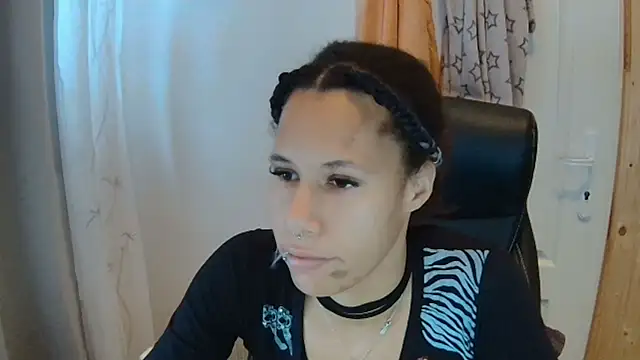 AaliyahHarris online show from 6, 11, 2025