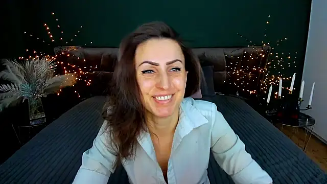 Rebecca Diamond online show from 22, 2, 2026