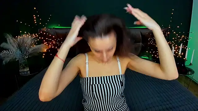 Rebecca Diamond online show from 23, 2, 2026