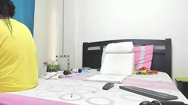 Snapshot of mara2020_69 chatting on 8, 10, 2025 mara2020 69 online show from 8, 10, 2025