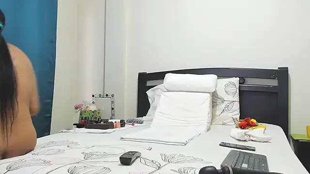 Snapshot of mara2020_69 chatting on 16, 10, 2025 mara2020 69 online show from 16, 10, 2025