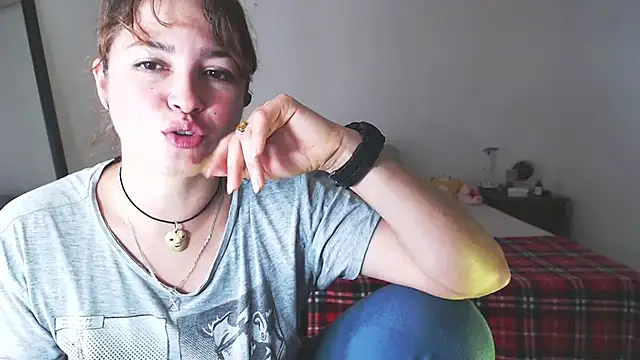 solamatista11 online show from 26, 11, 2025