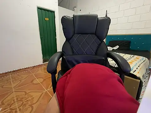 Snapshot of Max_TheHorseDick chatting on 7, 3, 2025 Max TheHorseDick online show from 7, 3, 2025