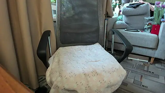 Anita-boobs online show from 2, 3, 2025