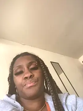 Snapshot of Foreignthababyy chatting on 2, 12, 2025 Foreignthababyy online show from 2, 12, 2025