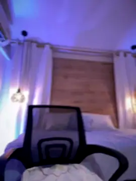 Snapshot of halaaa_1 chatting on 13, 11, 2025 halaaa 1 online show from 13, 11, 2025