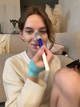 -AngelAri- online show from 5, 12, 2025