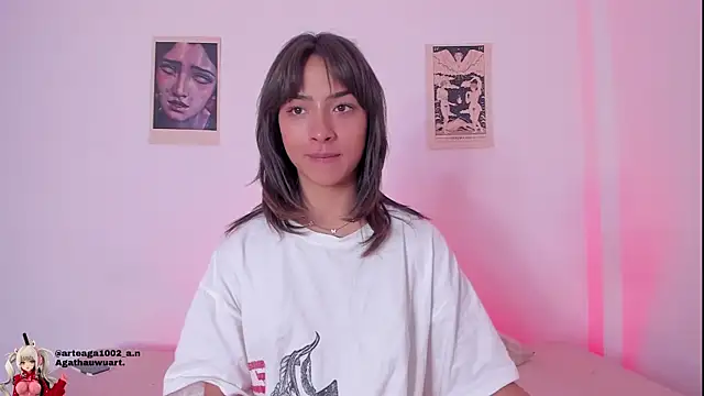 Snapshot of Moonlight1002 chatting on 18, 11, 2025 Moonlight1002 online show from 18, 11, 2025