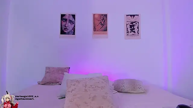 Snapshot of Moonlight1002 chatting on 28, 11, 2025 Moonlight1002 online show from 28, 11, 2025