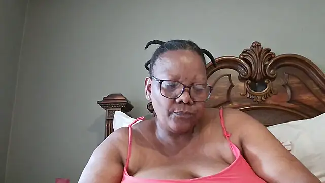 Snapshot of SEXYBOOBSNASS chatting on 25, 1, 2025 SEXYBOOBSNASS online show from 25, 1, 2025