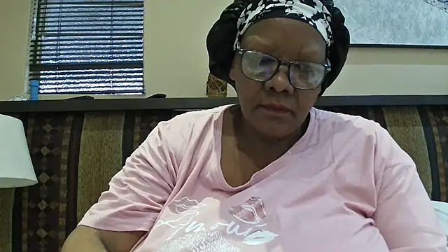 Snapshot of SEXYBOOBSNASS chatting on 12, 9, 2025 SEXYBOOBSNASS online show from 12, 9, 2025