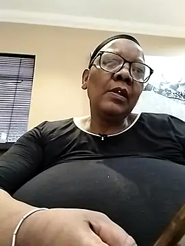 Snapshot of SEXYBOOBSNASS chatting on 25, 9, 2025 SEXYBOOBSNASS online show from 25, 9, 2025